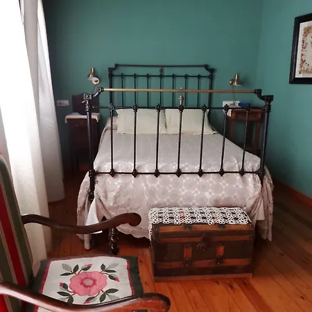 Hotel Hostal Casa Laplaza 3*
